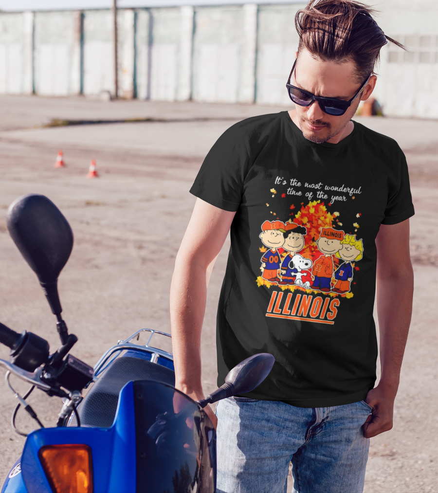 Peanuts Illinois Fall It's The Most Wonderful Time Of The Year Charlie Brown Snoopy Autumn Leaves T-Shirt