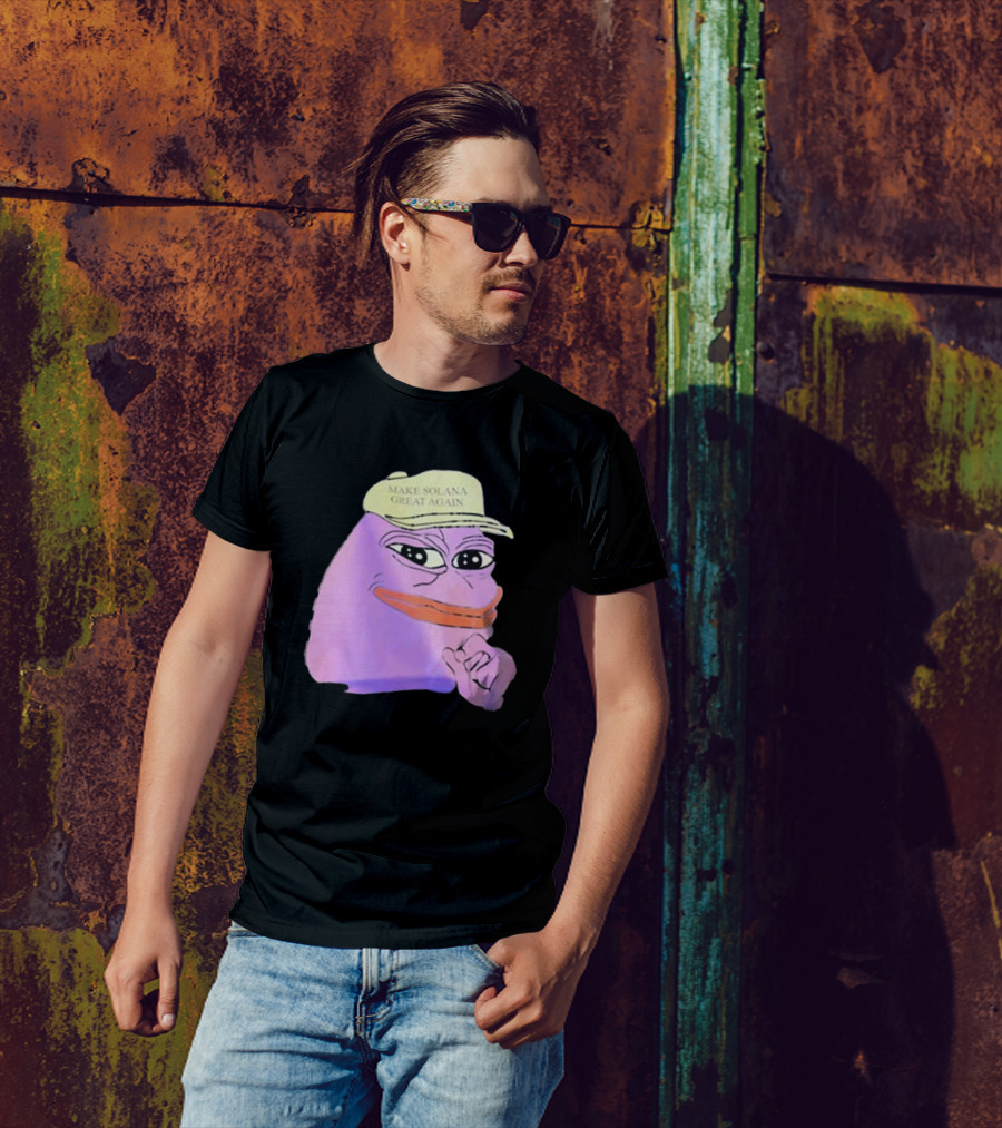 Purple Pepe Make Solana Great Again Hat T-Shirt