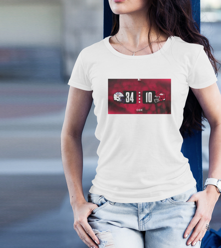Final Score LSU Tigers 34-10 Arkansas Razorbacks Helmet Cox T-Shirt