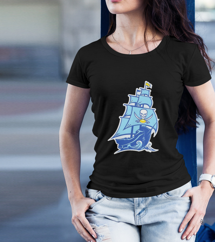 Tampa Bay Buccaneers Rays Ship Skull NFL MLB Mashup T-Shirt