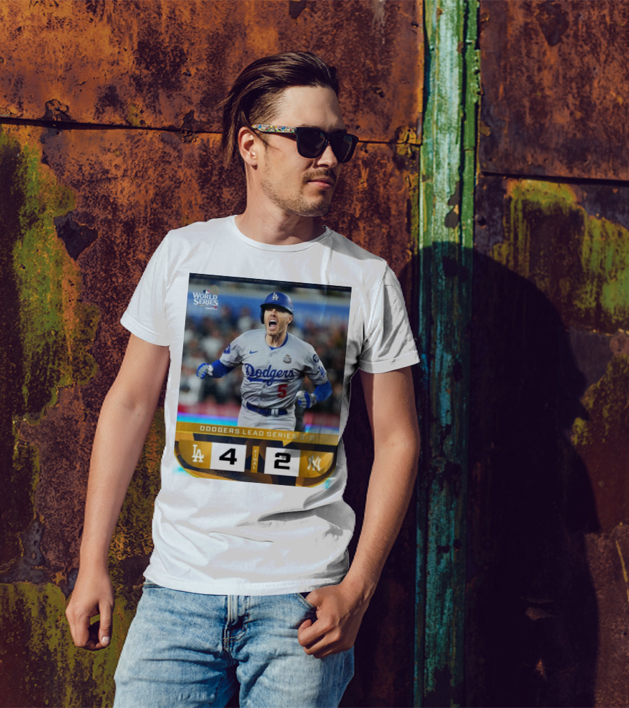 World Series 2024 Dodgers Lead Series 3-0 Los Angeles Dodgers 4-2 New York Yankees T-Shirt
