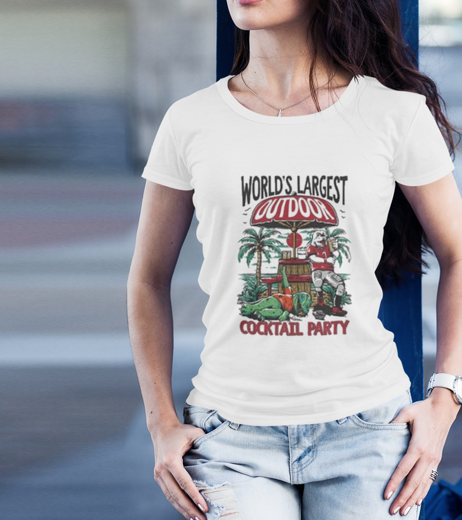 World’s Largest Outdoor Cocktail Party 2024 Bulldog And Gator Beach Scene T-Shirt