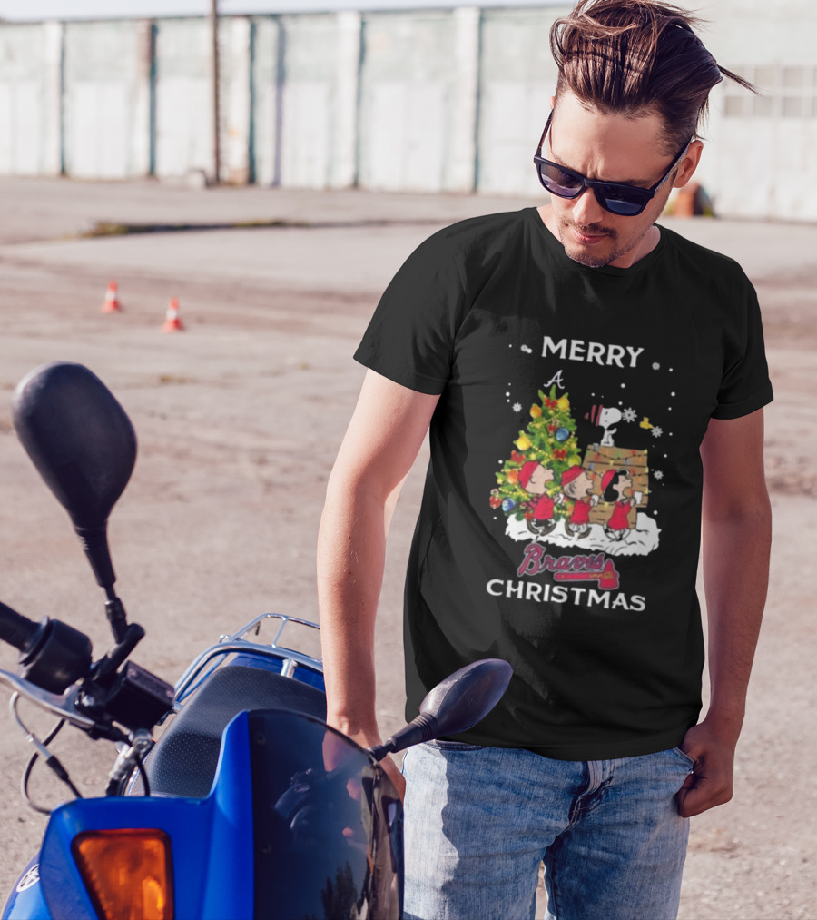 Merry Christmas 2024 Atlanta Braves X Snoopy And Friends T-Shirt
