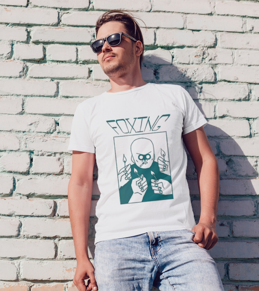 FOXING Cigman White Mysterious Smoker With Matches T-Shirt