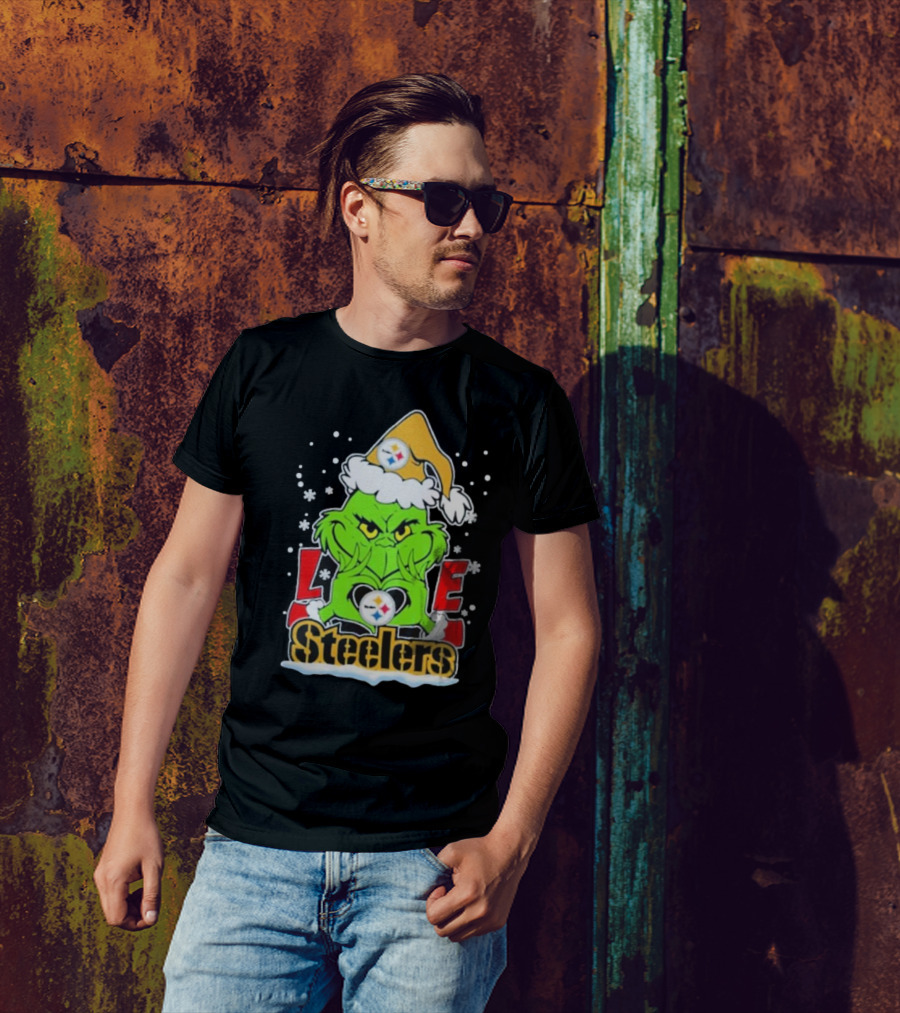 The Grinch Love Steelers Football Christmas T-Shirt