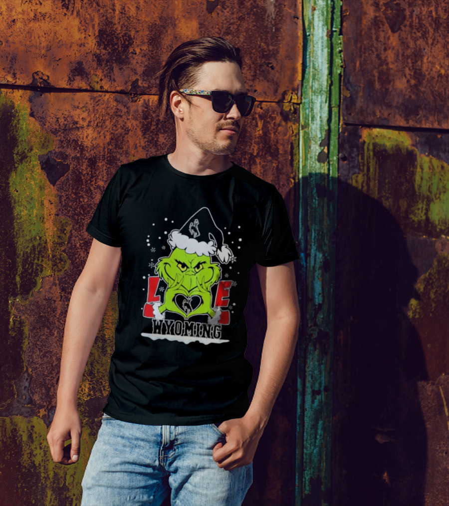 The Grinch Love Wyoming Cowboys Christmas T-Shirt
