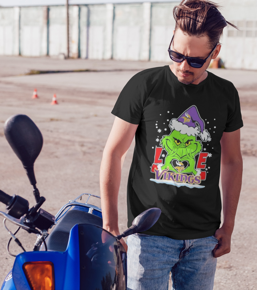 The Grinch Love Minnesota Vikings Christmas 2024 Football T-Shirt