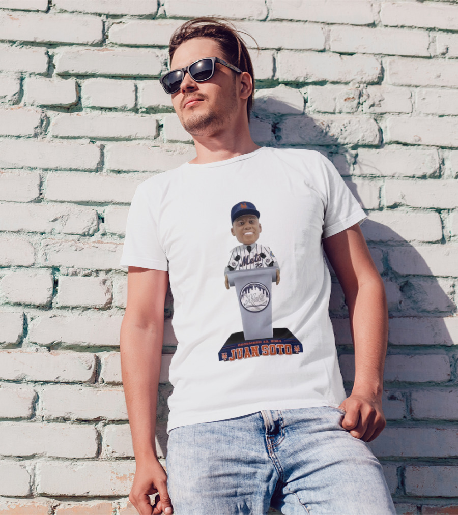 New York Mets Juan Soto FOCO December 12 2024 Podium Bobblehead T-Shirt