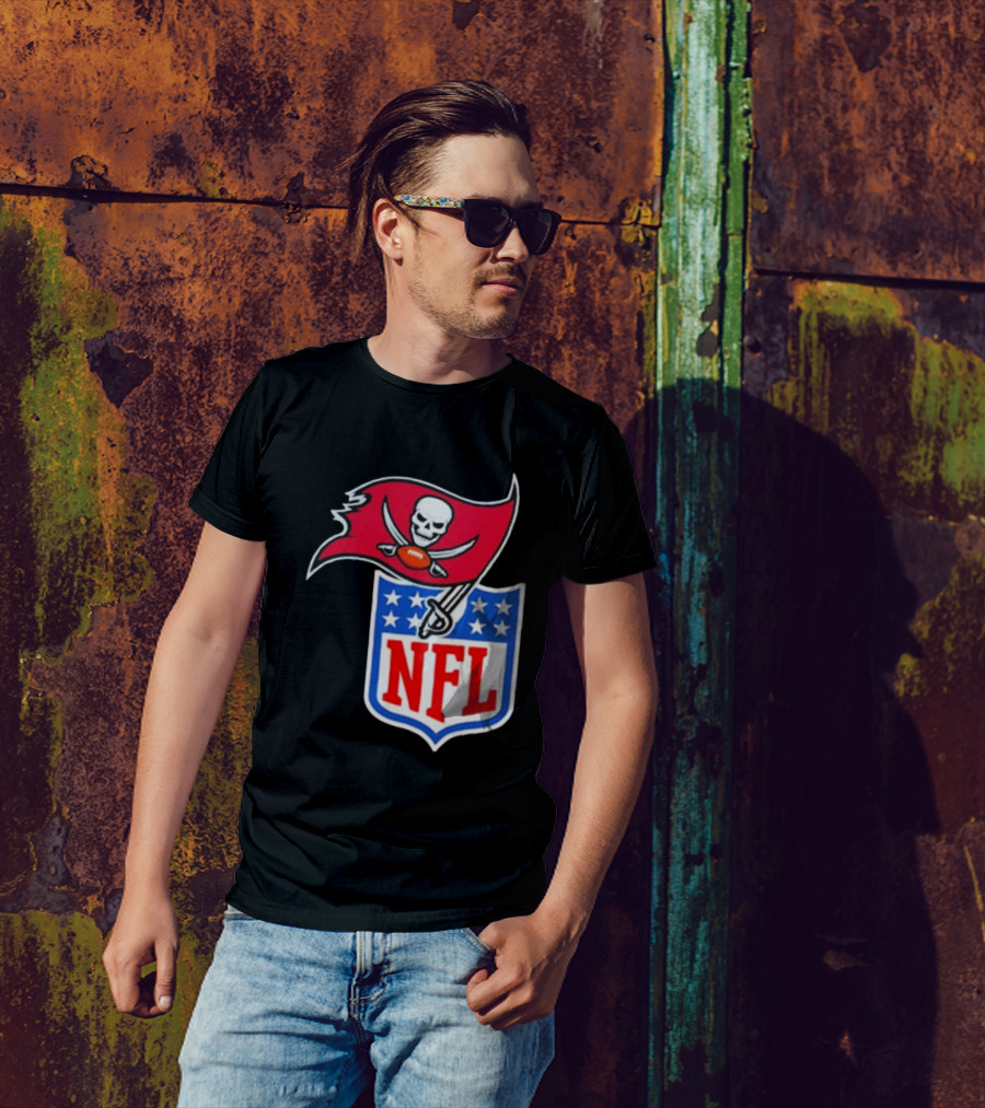 Tampa Bay Buccaneers NFL Collaboration Logo With Pirate Flag And Shield T-Shirt