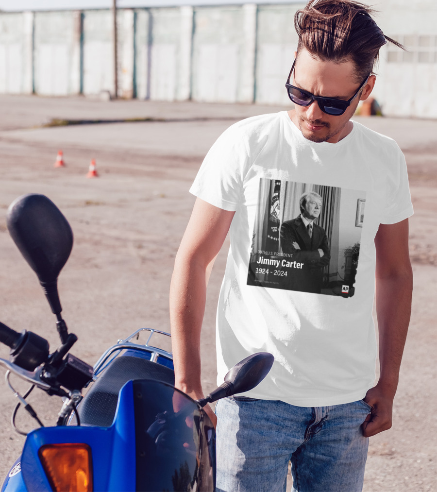 Jimmy Carter 39th U.S. President 1924-2024 AP Photo Charles W. Harrity T-Shirt