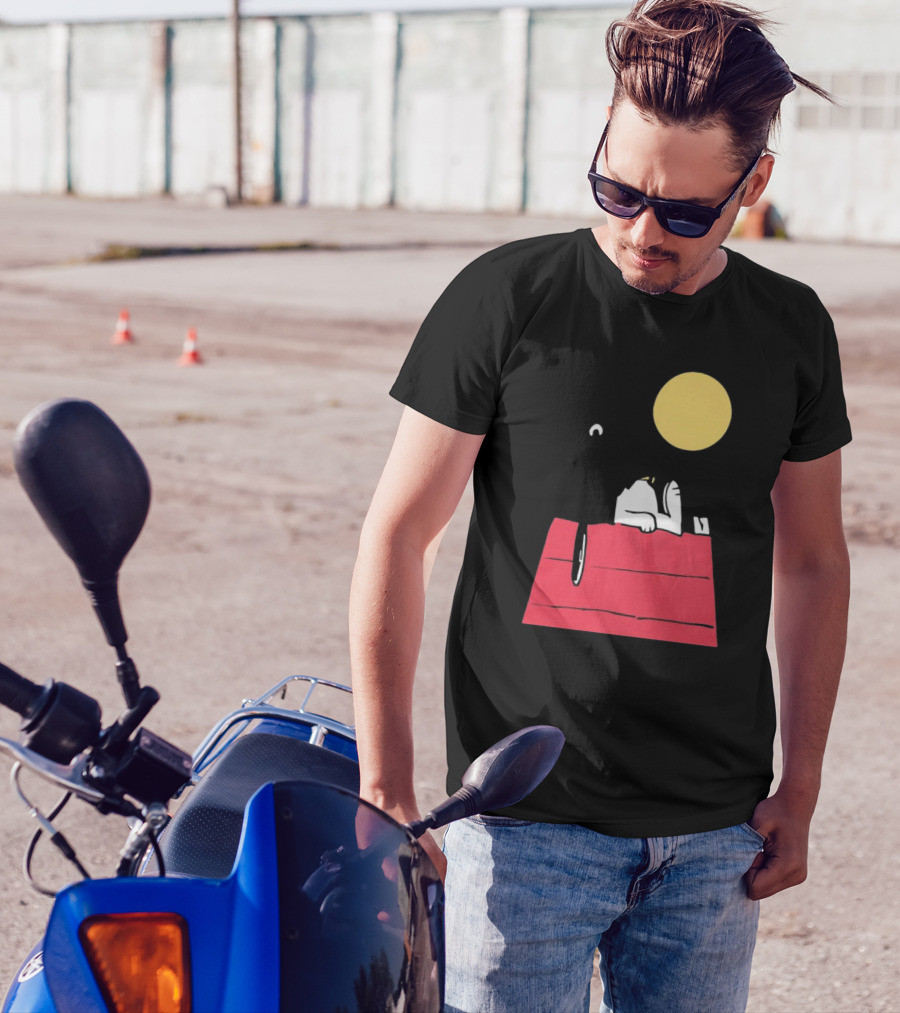 Snoopy Solar Eclipse Peanuts Doghouse Moon Charlie Brown T-Shirt