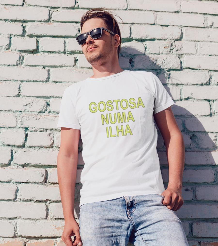 Gostosa Numa Ilha Green Bold Text T-Shirt