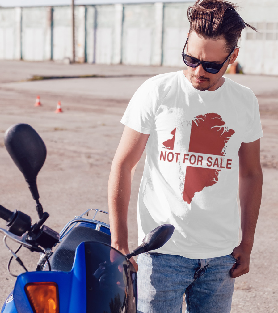 Greenland Not For Sale 2025 Red Map Protest T-Shirt