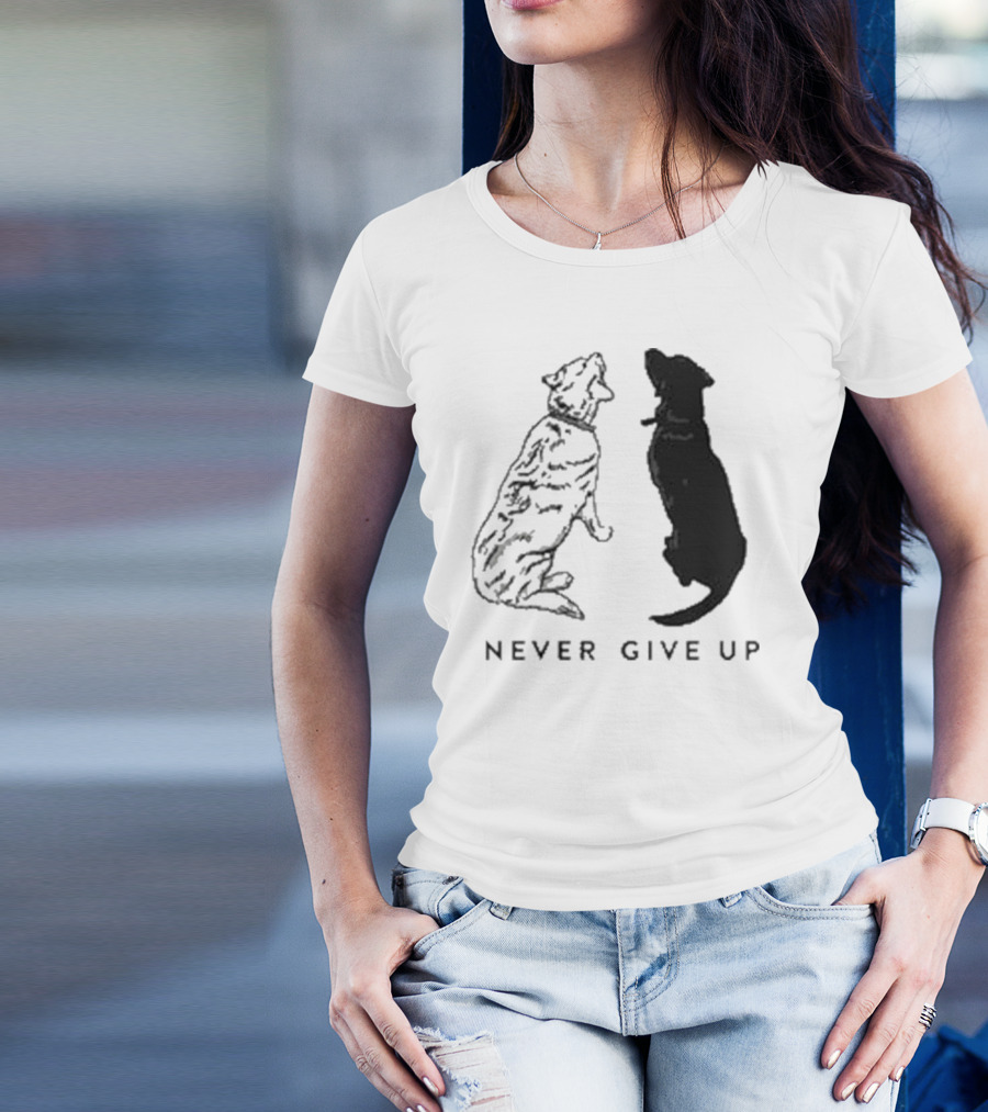 Never Give Up Dog Silhouettes Tors T-Shirt