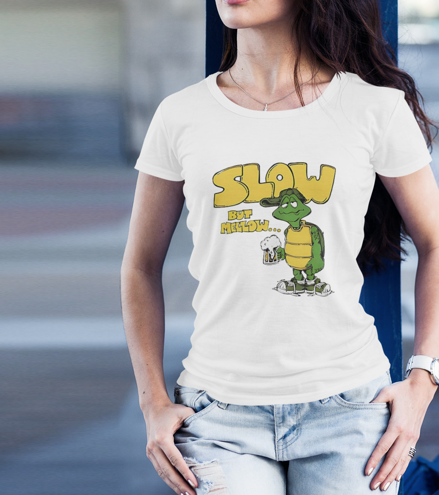 Slow But Mellow Turtle With Beer Retro Vintage 70s Style T-Shirt