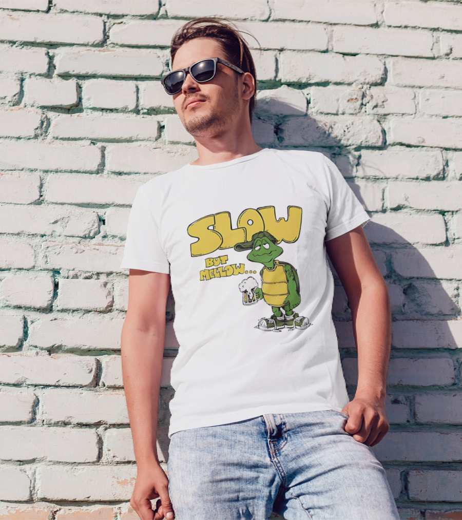 Slow But Mellow Turtle With Beer Retro Vintage 70s Style T-Shirt