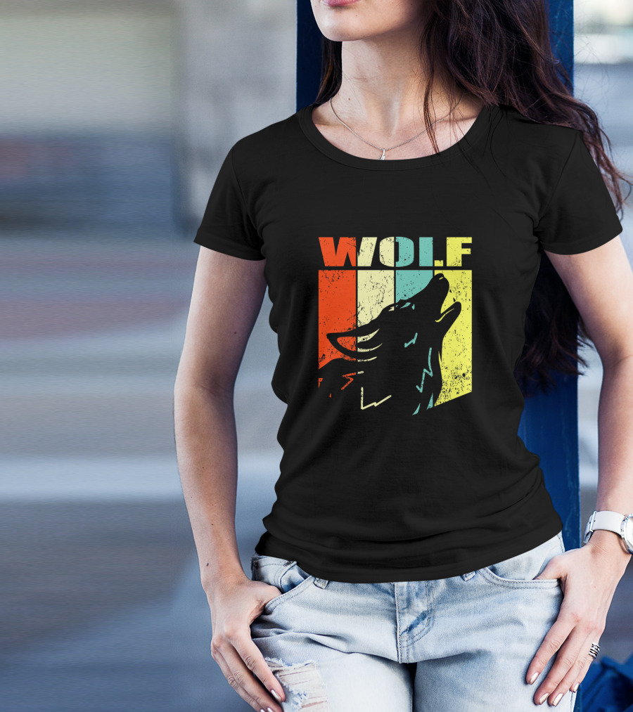 Wolf Wolf Wild Life Vintage Howling Wolf Silhouette Retro Colors T-Shirt