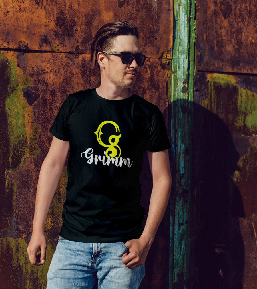 Im A Grimm Surname Second Name Yellow Star G T-Shirt