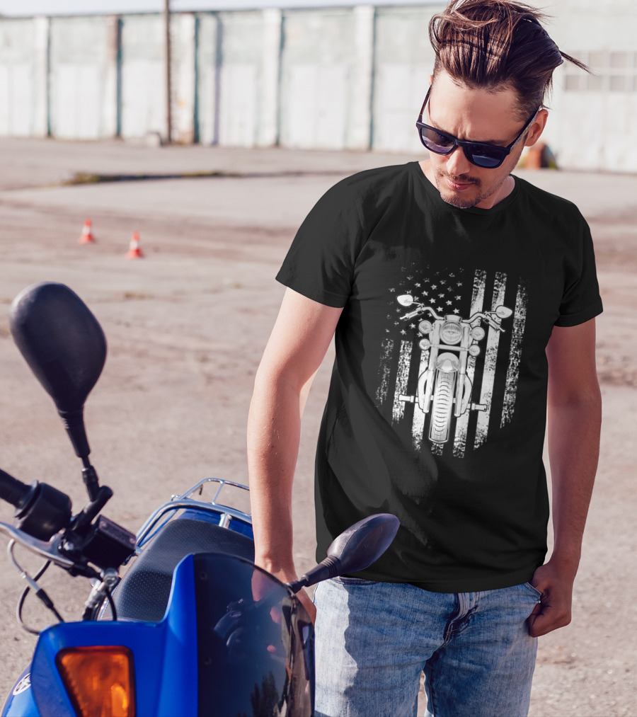 Vintage American USA Flag Motorcycle Front View T-Shirt