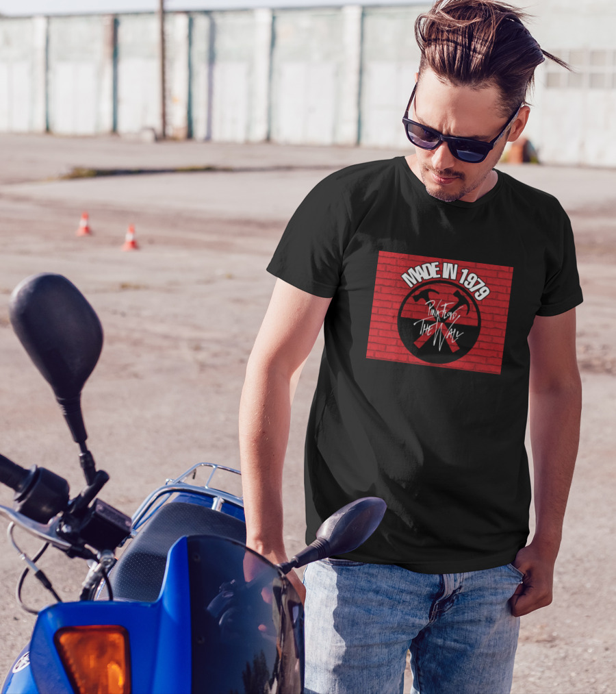 Made In 1979 Pink Floyd The Wall Brick Hammers T-Shirt