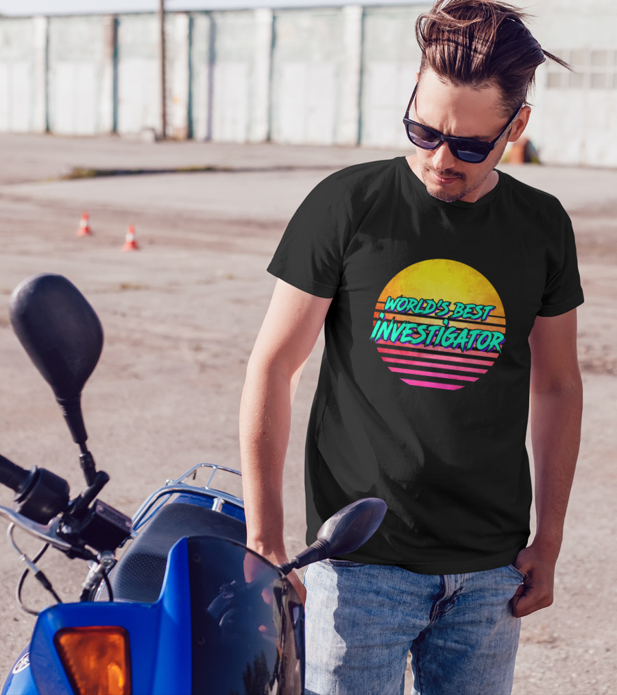 World's Best Investigator Retro Sunset T-Shirt
