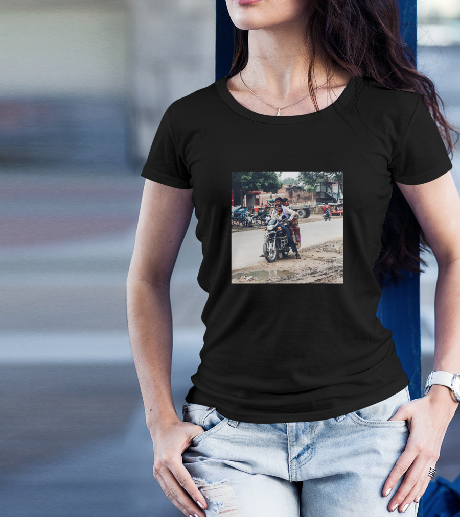 India Lifestyle Motorcycle Road Scene T-Shirt