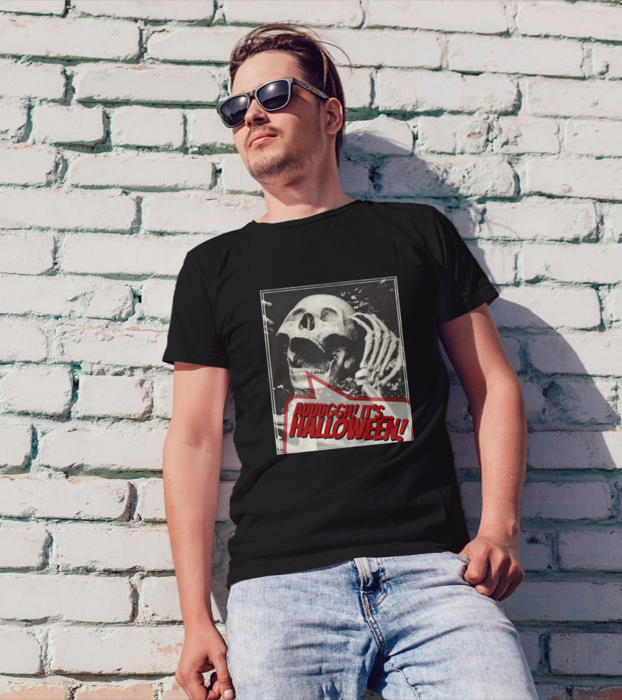 Auuuggh It's Halloween Vintage Screaming Skeleton T-Shirt