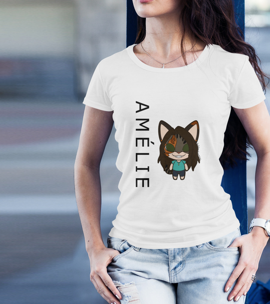 AMÉLIE Cat Character With Brown Hair And Glasses T-Shirt