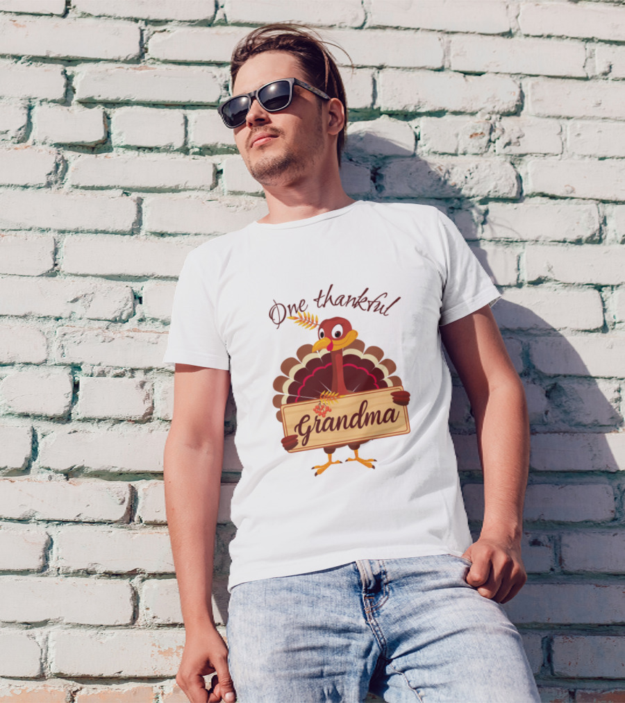 One Thankful Grandma Thanksgiving Turkey Holding Sign T-Shirt