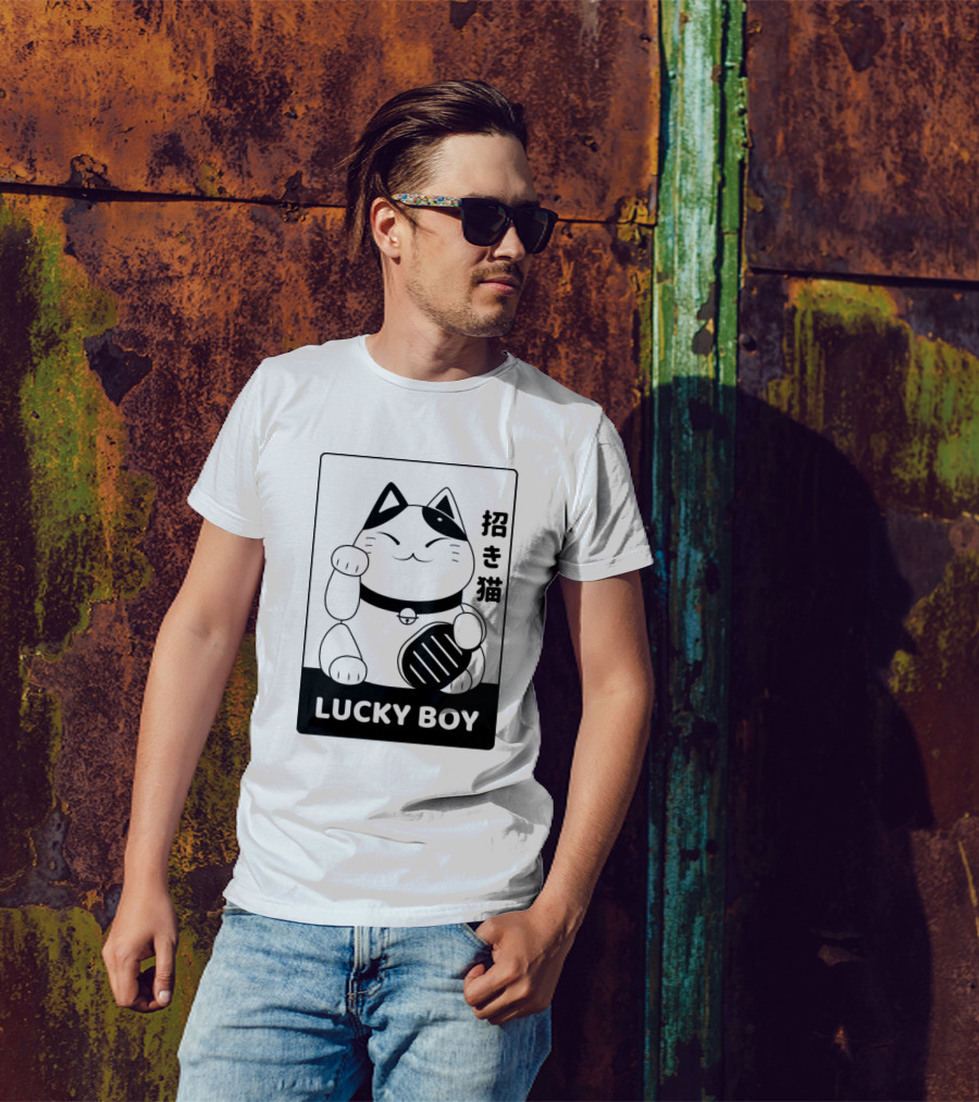 Lucky Boy Maneki Neko 招き猫 T-Shirt