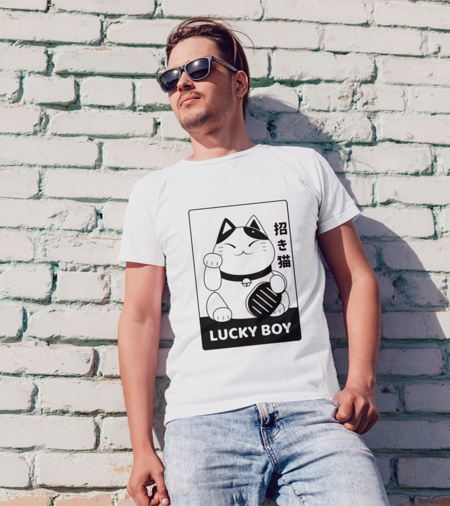 Lucky Boy Maneki Neko 招き猫 T-Shirt