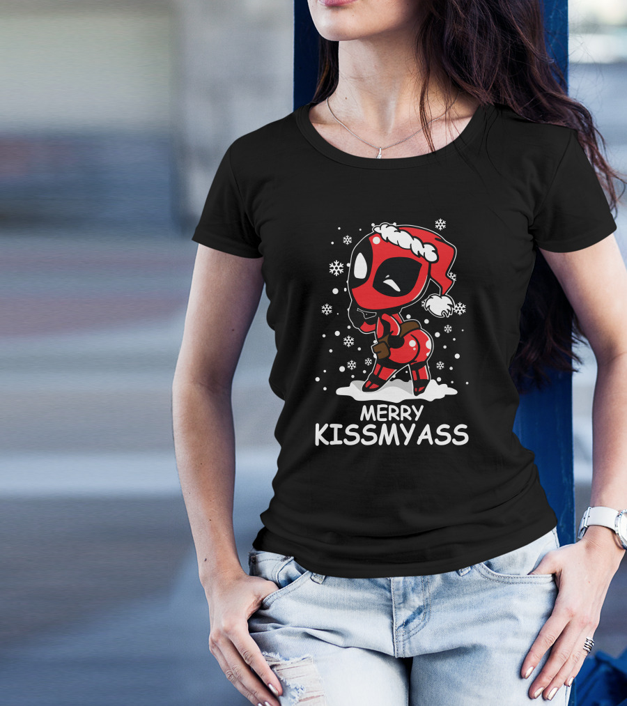 Merry KissMyAss Deadpool Santa Hat Snowflakes T-Shirt