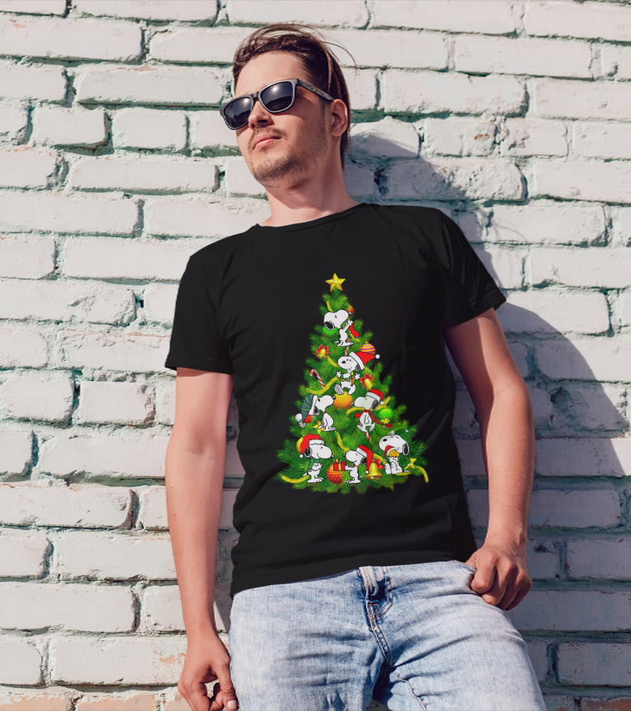 Snoopy Christmas Tree With Santa Hats And Gifts T-Shirt