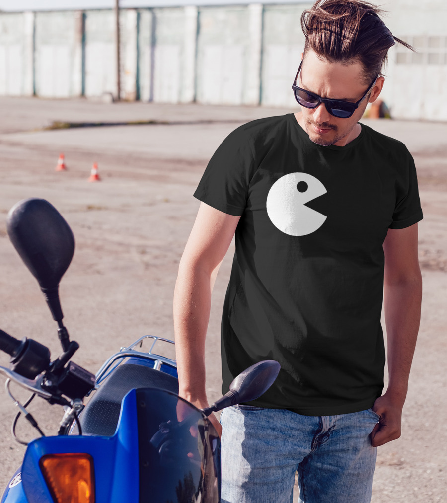 Kiss And Love Pac-Man Style White Black Iconic T-Shirt