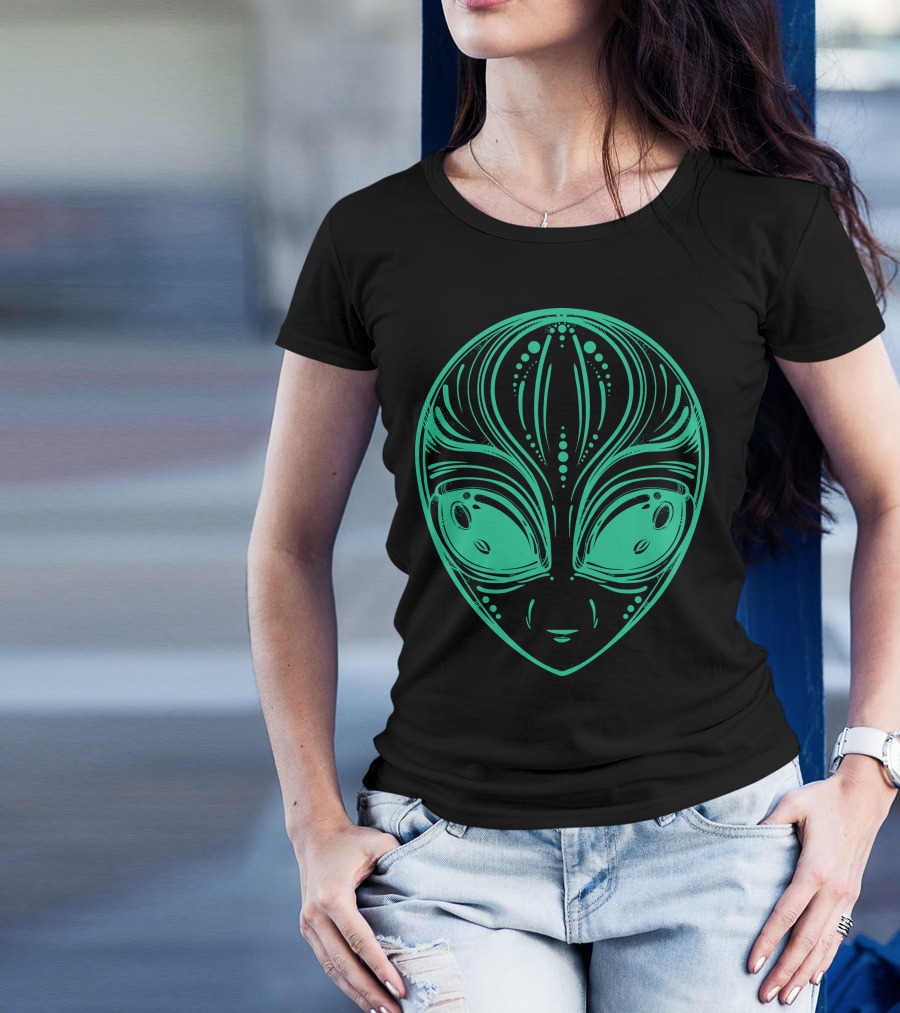 Stranger Face Alien Head Art Green Lines T-Shirt