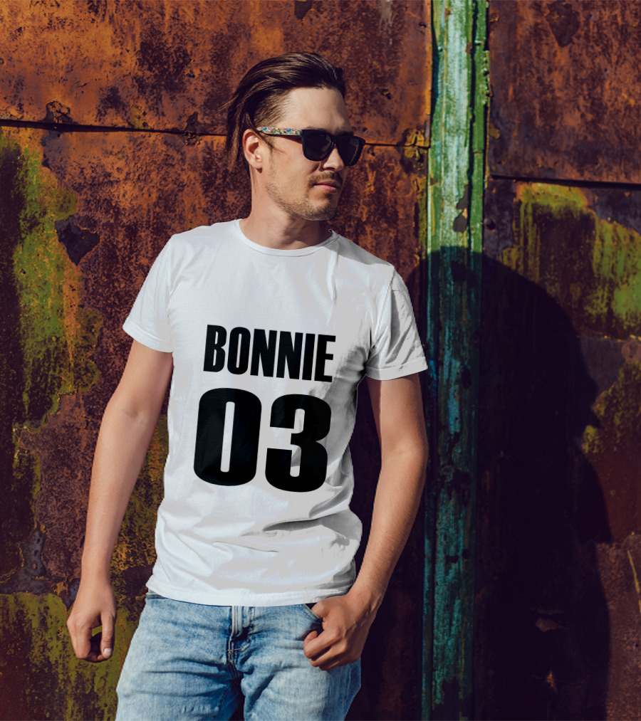 BONNIE 03 T-Shirt
