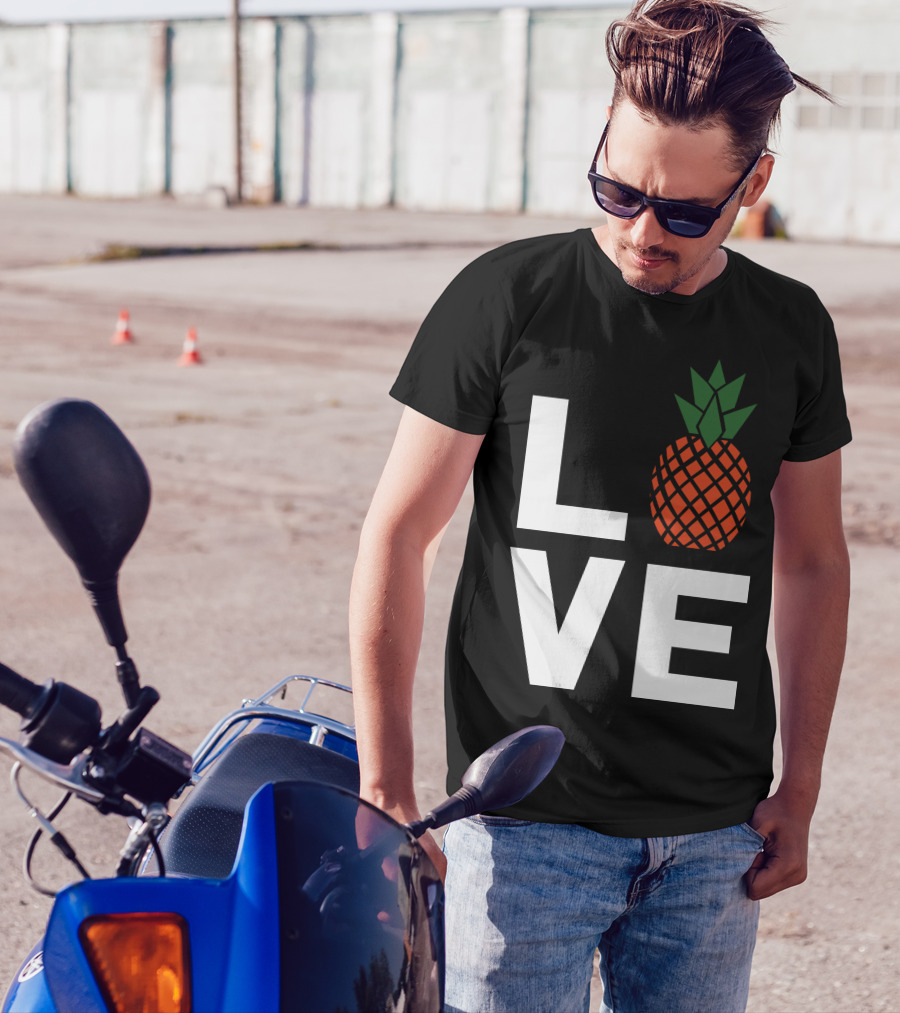LOVE Pineapples T-Shirt