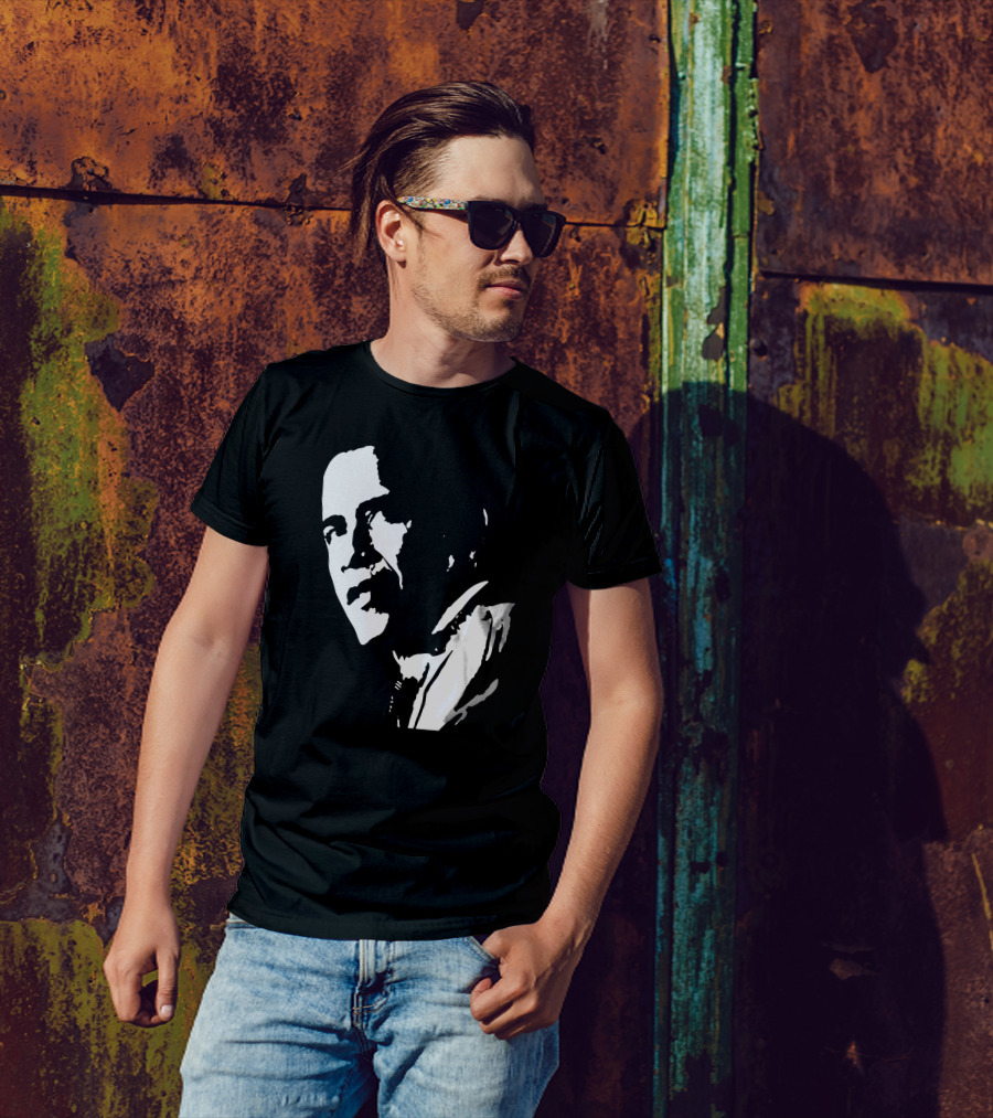 Stencil Barack Obama Iconic Black And White Image T-Shirt