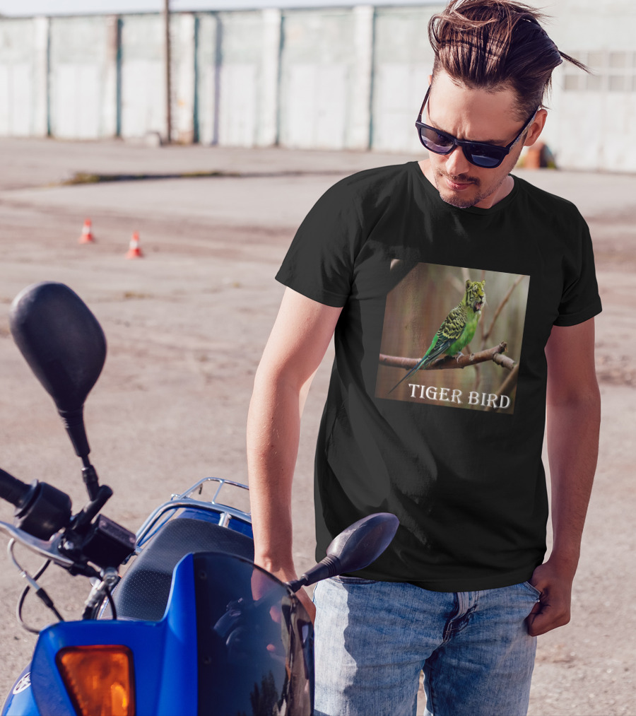TIGER BIRD Tiger Face Parrot Body T-Shirt