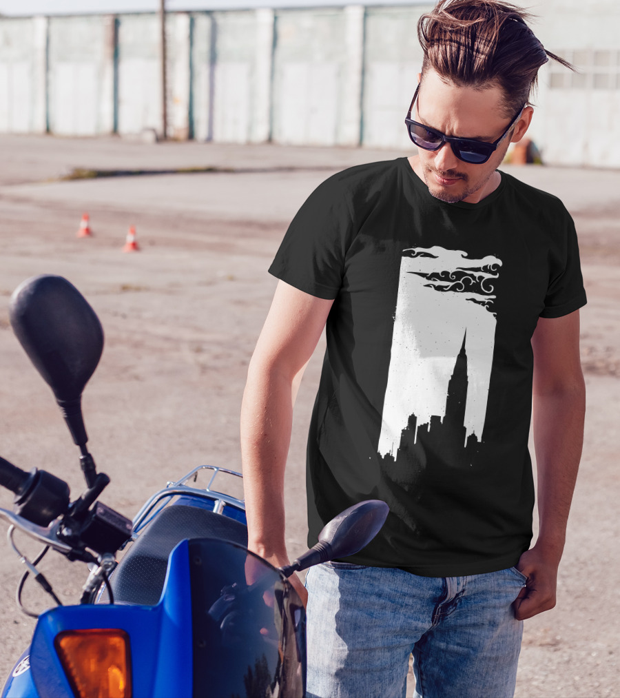 Chrysler Building New York City Skyline Silhouette With Art Deco Clouds T-Shirt