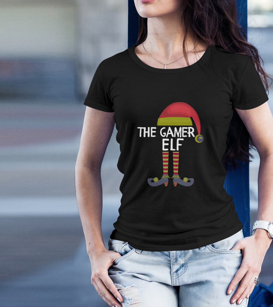 THE GAMER ELF FUNNY CHRISTMAS HAT AND STRIPED SOCKS T-Shirt