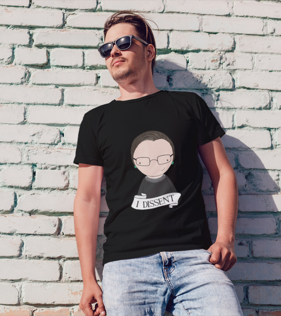 I Dissent Character With Glasses And Earrings T-Shirt