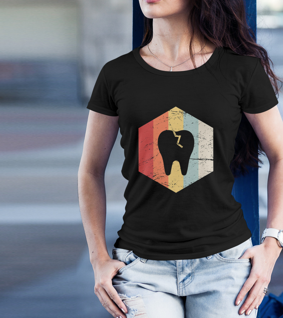 Cracked Tooth Retro 70s Dentist Icon Vintage Hexagon Stripes T-Shirt