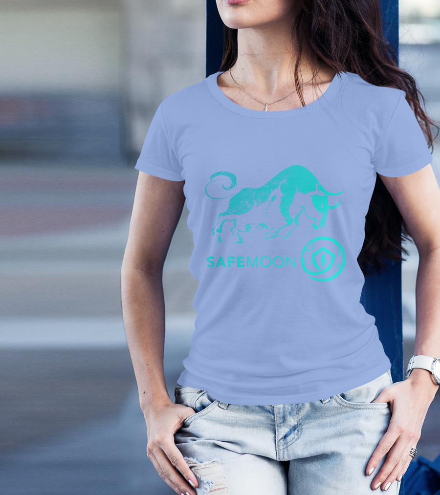 Safemoon Crypto Bullrun Blockchain Token Hodl To Millionaire Bull T-Shirt