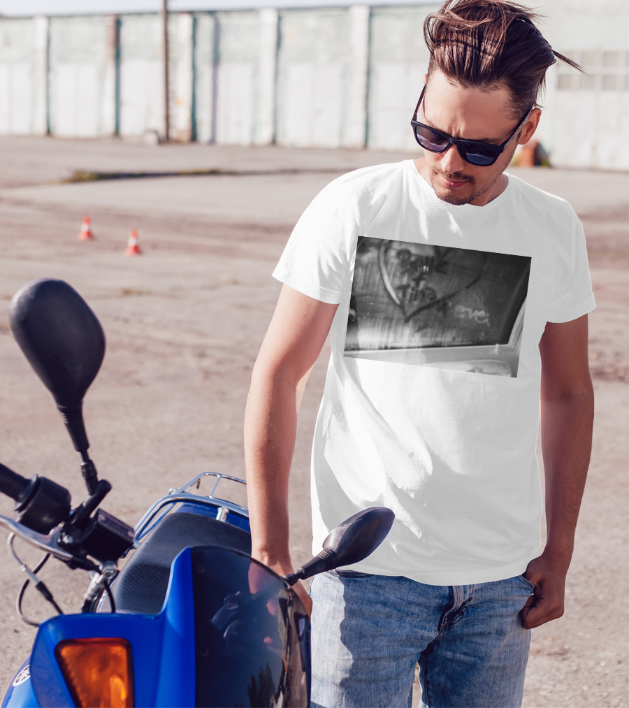 Bette Plus Tina 4Ever Heart Symbol Jennifer Beals T-Shirt