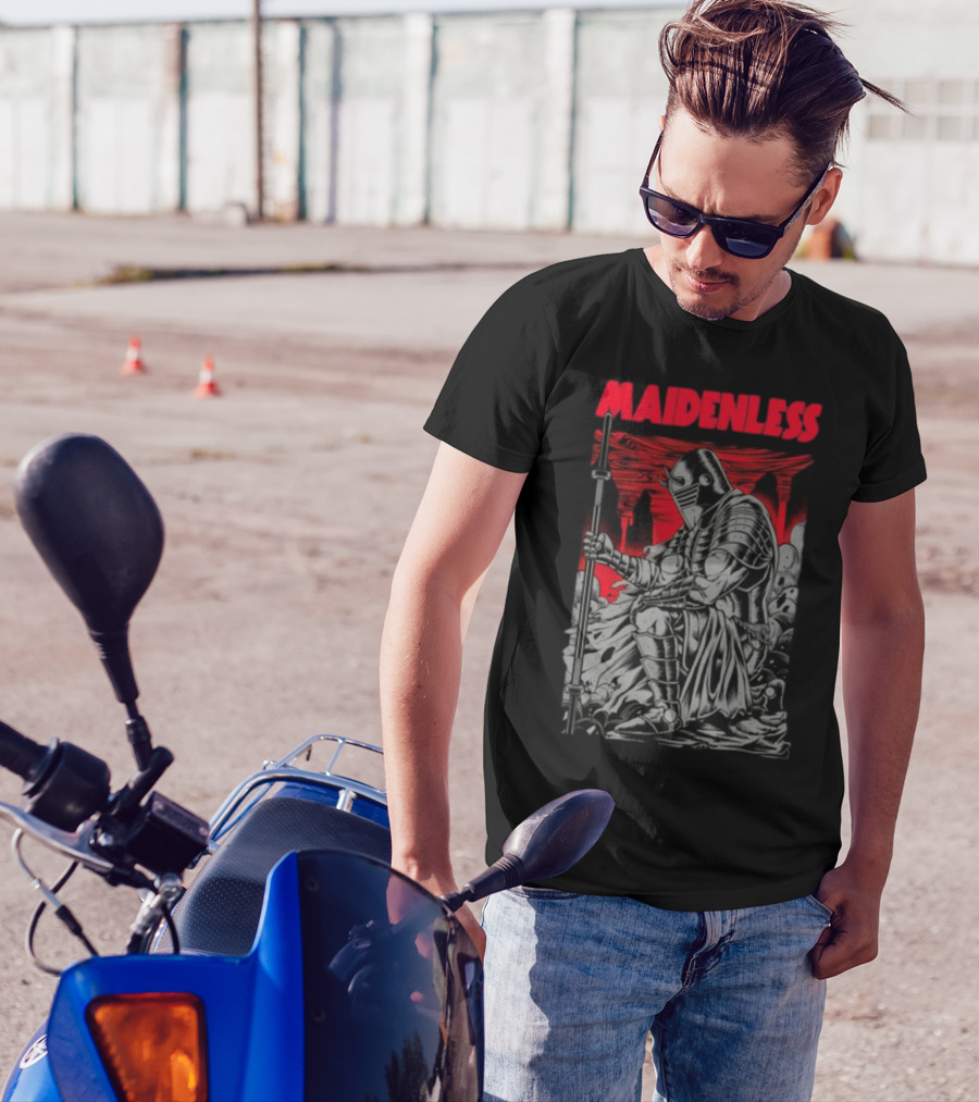 Maidenless Raskol Knight Dark Fantasy Art Comic T-Shirt