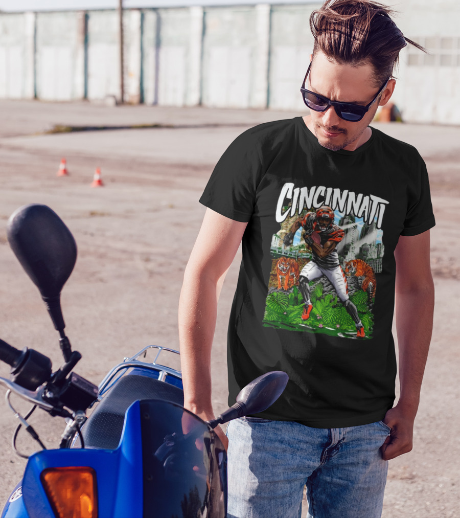 Cincinnati Jungle Football Player With Tigers And City Skyline T-Shirt
