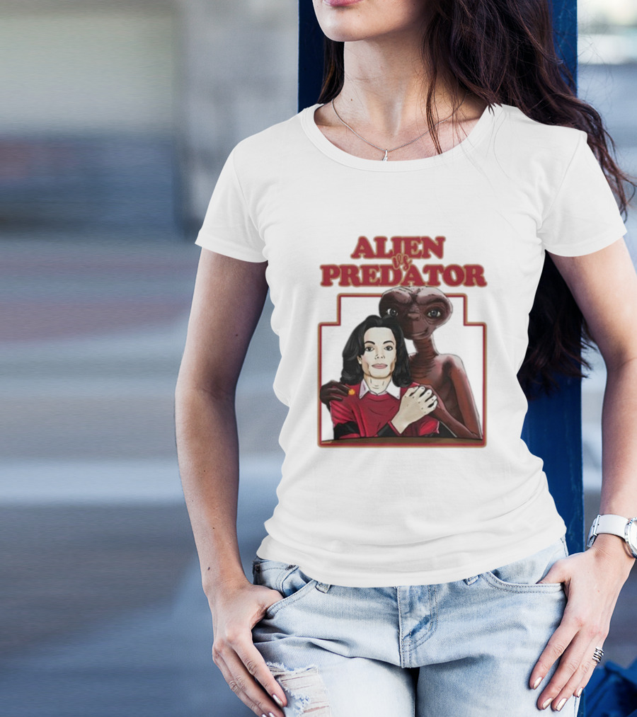 ALIEN VS PREDATOR E.T MAGICAL FRIENDSHIP T-Shirt