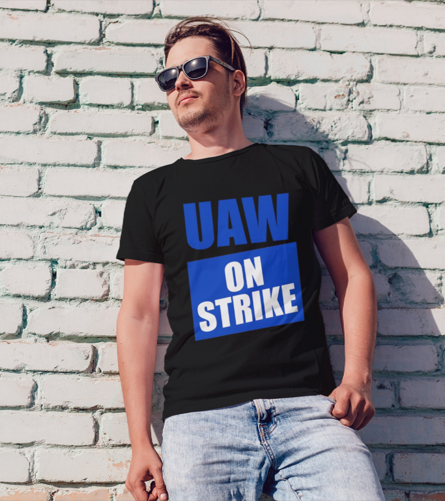 UAW On Strike Bold Blue Protest T-Shirt