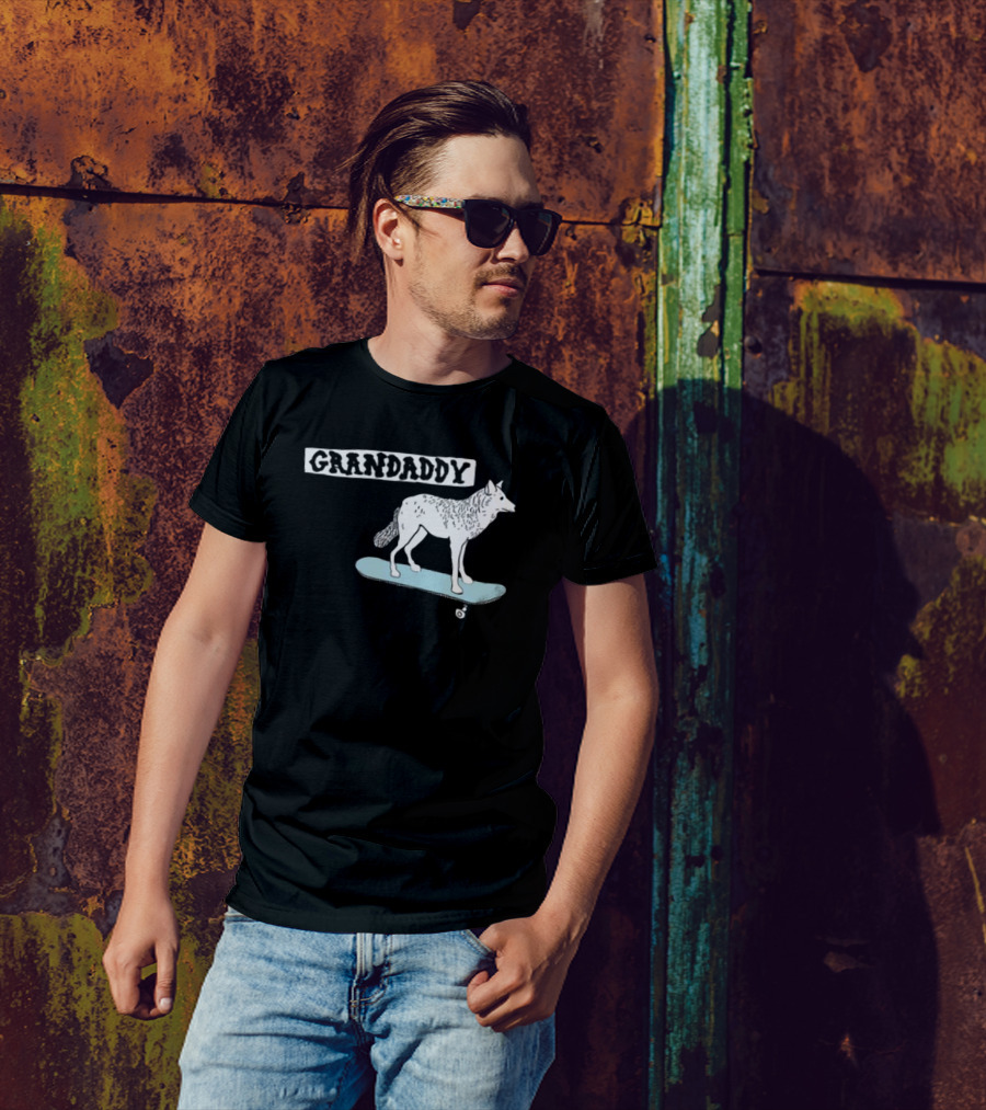 Grandaddy Wolf On Skateboard Blu Wav T-Shirt